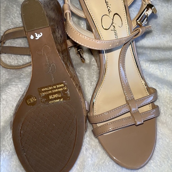 Need Jessica Simpson which is 7 1/2 - Picture 2 of 2